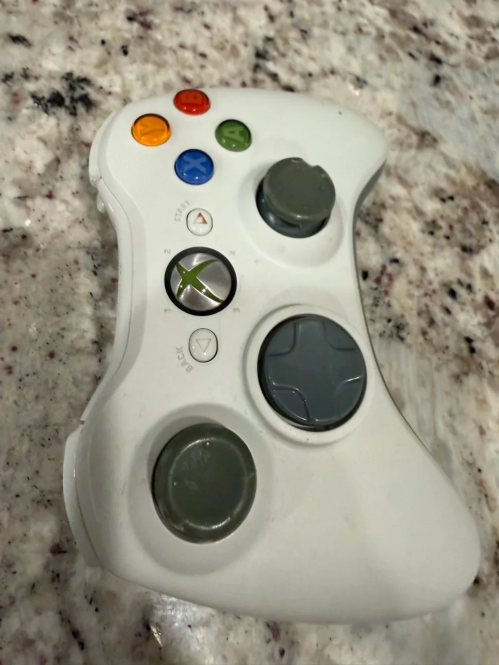 Microsoft White Wireless Xbox Controller with Multicolored Face Buttons